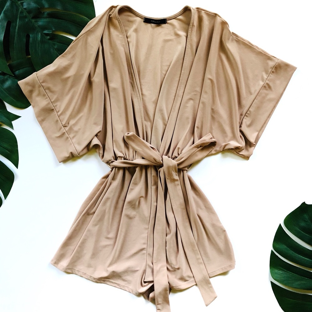 🚨SOLD🚨 Forever21 Deep V-Neck Romper